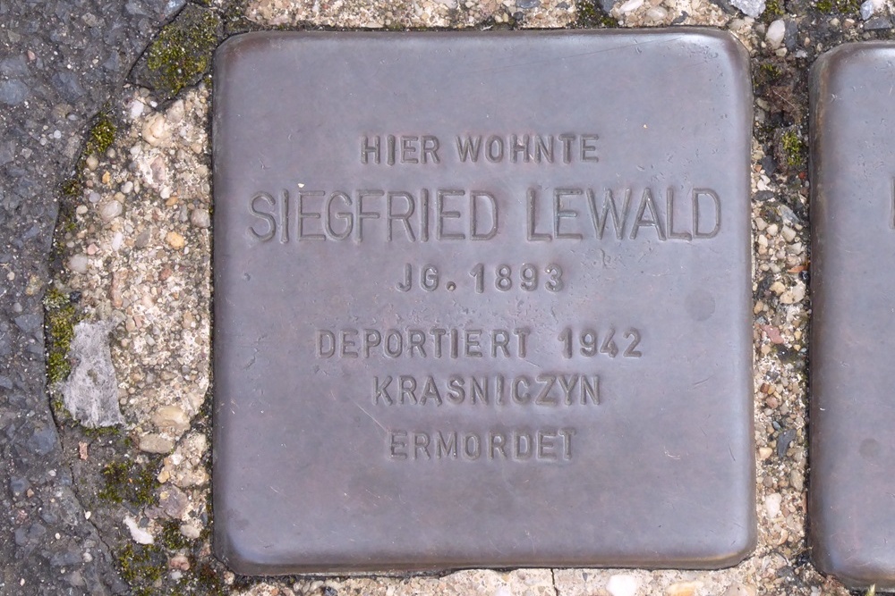 Stumbling Stones Bustellistraße 10 #3