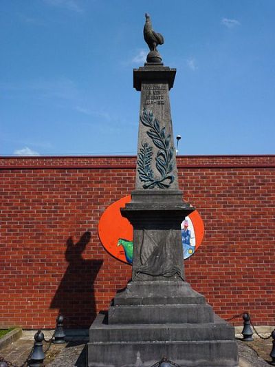 Oorlogsmonument Wavrechain-sous-Denain #1