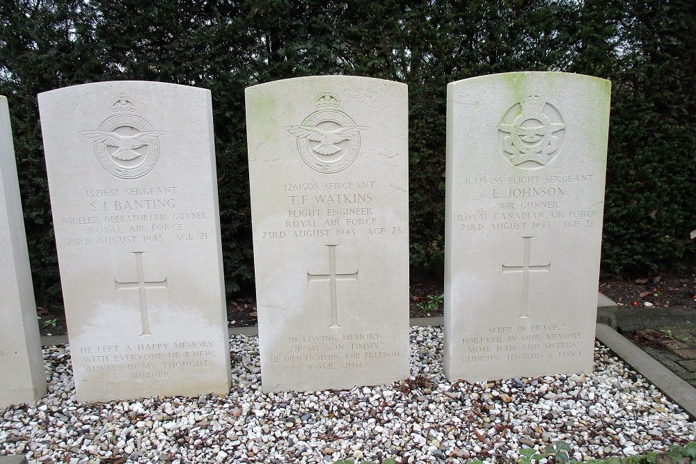 Commonwealth War Graves General Cemetery Hei- en Boeicop #4