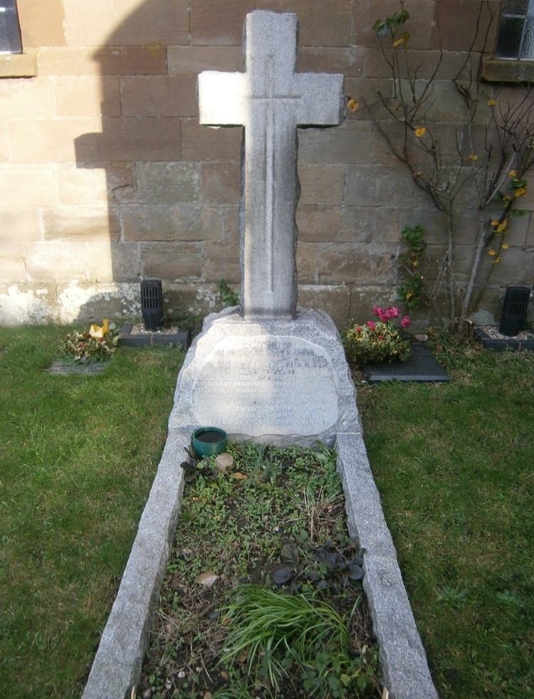 Commonwealth War Grave St. Michael Churchyard #1