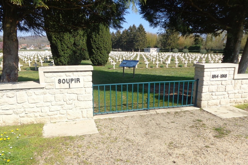 French War Cemetery Soupir I #4