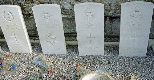 Commonwealth War Graves Saint-Germain-la-Ville