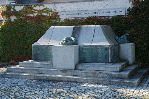 Oorlogsmonument Eferding #1