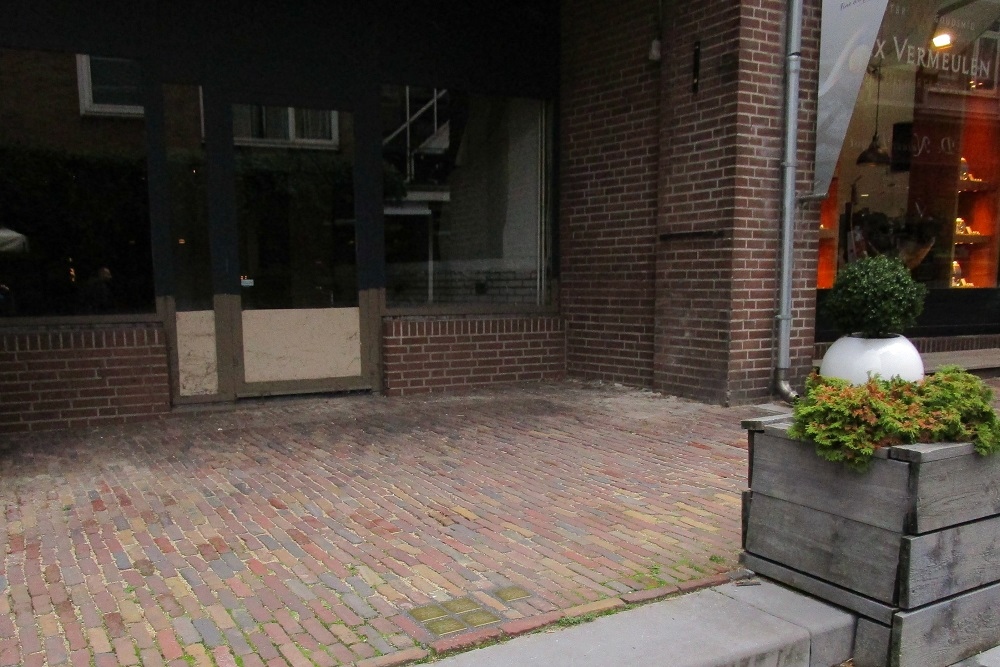 Stolpersteine Stikke Hezelstraat 54 (voorheen 46) #5