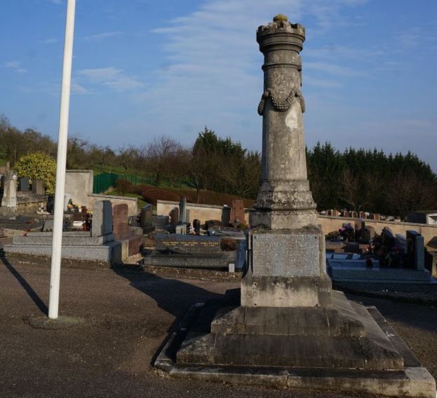 War Memorial on Essey-ls-Nancy Cemetery