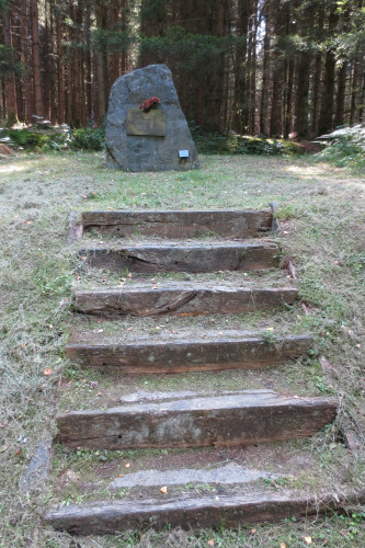 Monument 44th Bomb Group 67th Squadron #2