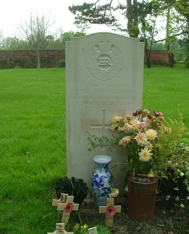 Britse Oorlogsgraven All Saints Churchyard #1