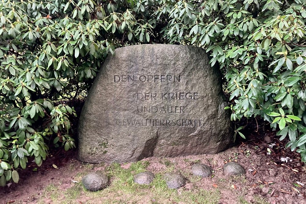 War Monument Wermelskirchen #3