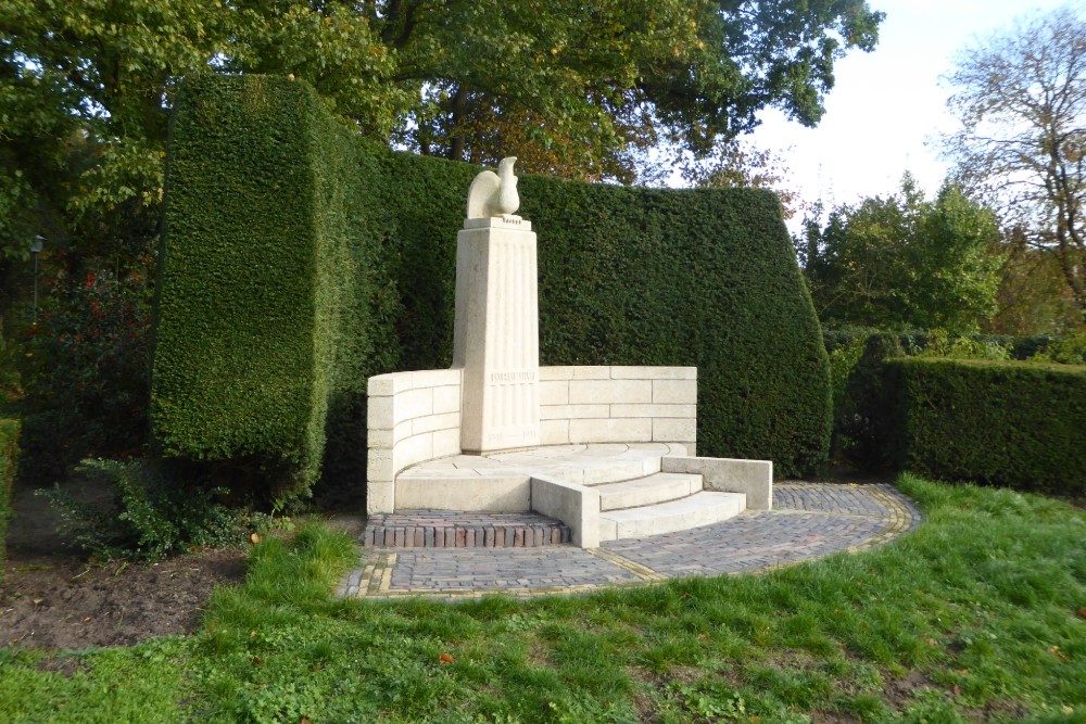 War Memorial Blaricum #1