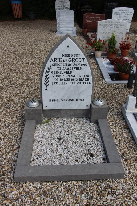 Dutch War Grave N.H. Cemetery Jaarsveld #2