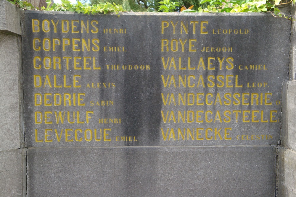 Oorlogsmonument Westende #2