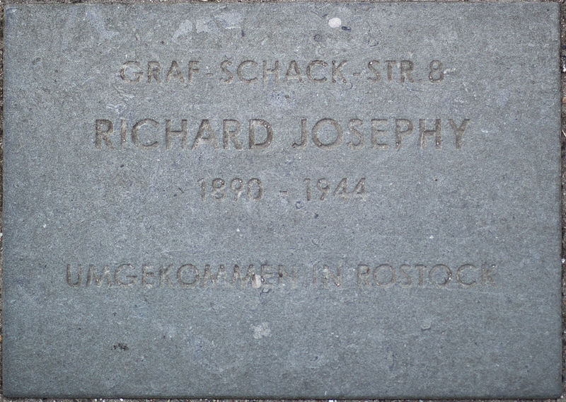 Gedenksteen Graf-Schack-Straße 8 #1
