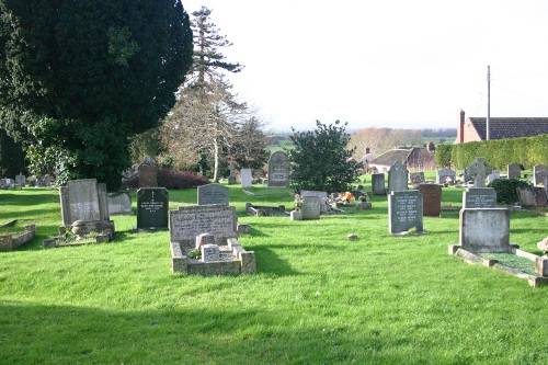 Commonwealth War Graves Langport Cemetery #1