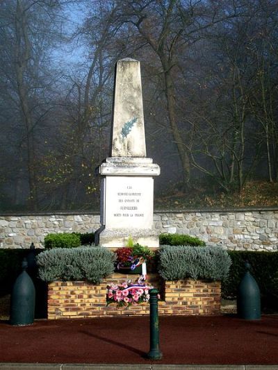 War Memorial Survilliers #1