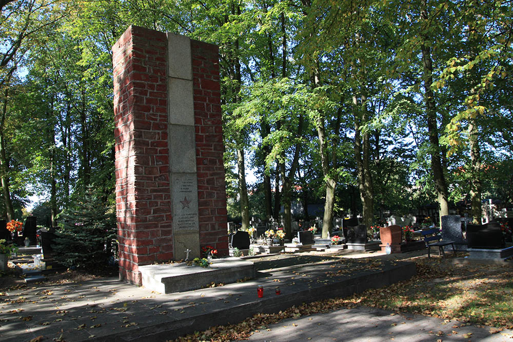 Sovjet Oorlogsgraven Inowroclaw #2