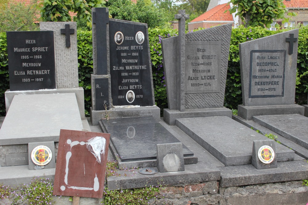 Belgian Graves Veterans Moere