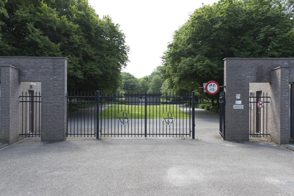 Nederlandse Oorlogsgraven Gemeentelijke Begraafplaats 