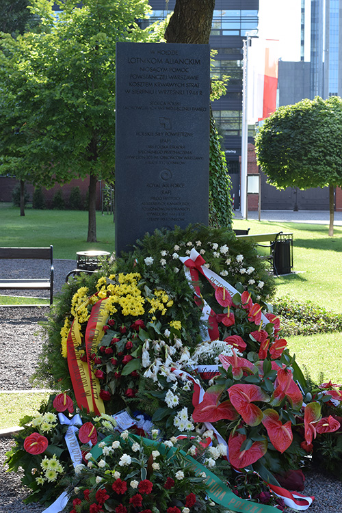 Monumentencomplex Museum van de Opstand van Warschau #4