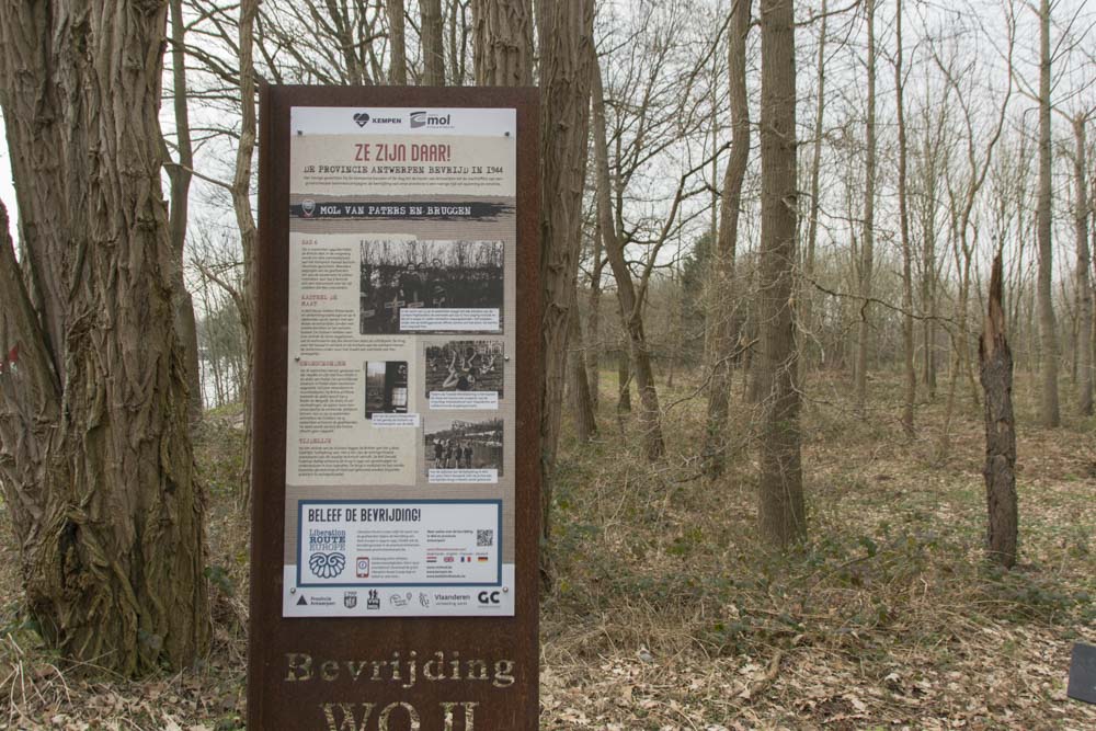 Infobord 75 Jaar Bevrijding WOII Mol #2