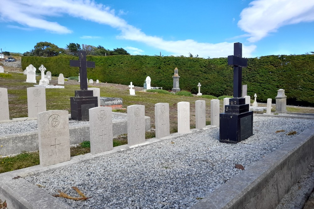 Commonwealth War Graves Stanley Public Cemetery #1