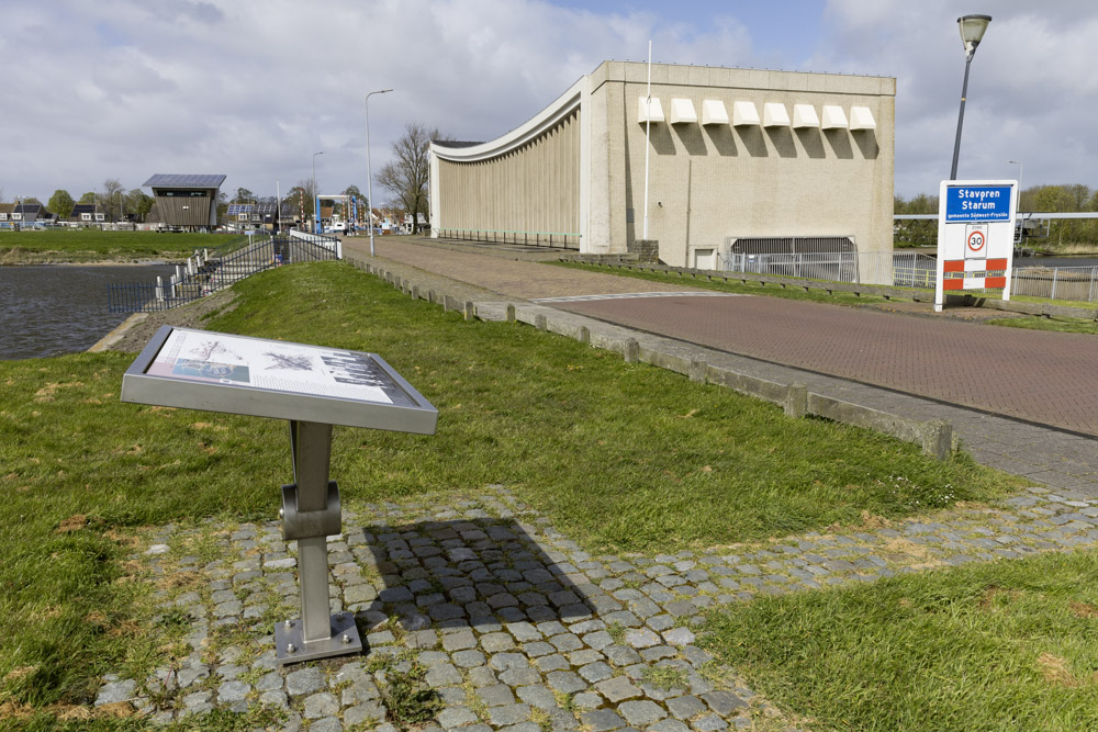 Informatiebord Crashlocatie Halifax LL294 #4