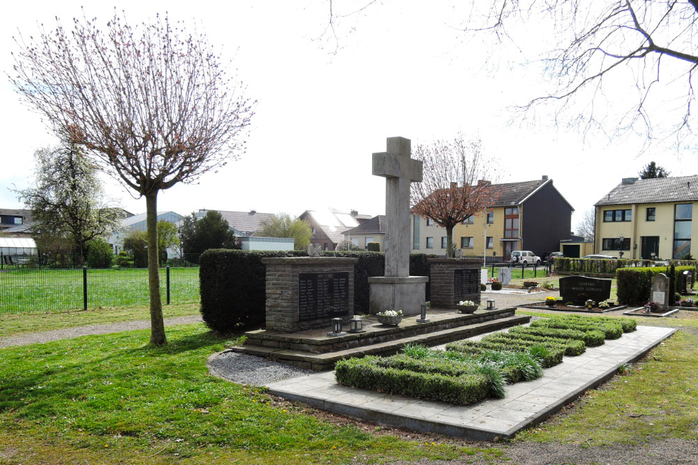 Oorlogsgraven en Monument Gevenich #2