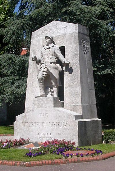 Oorlogsmonument Mons-en-Baroeul #1