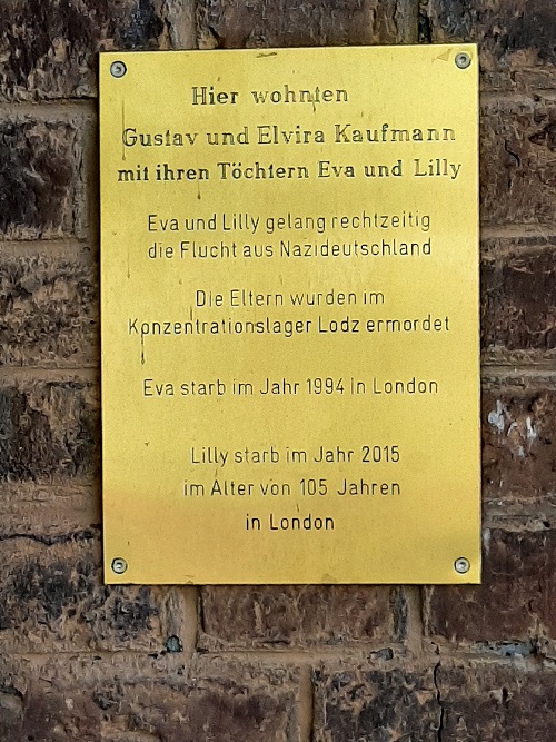 Stolpersteine Gielsgasse 20 #2