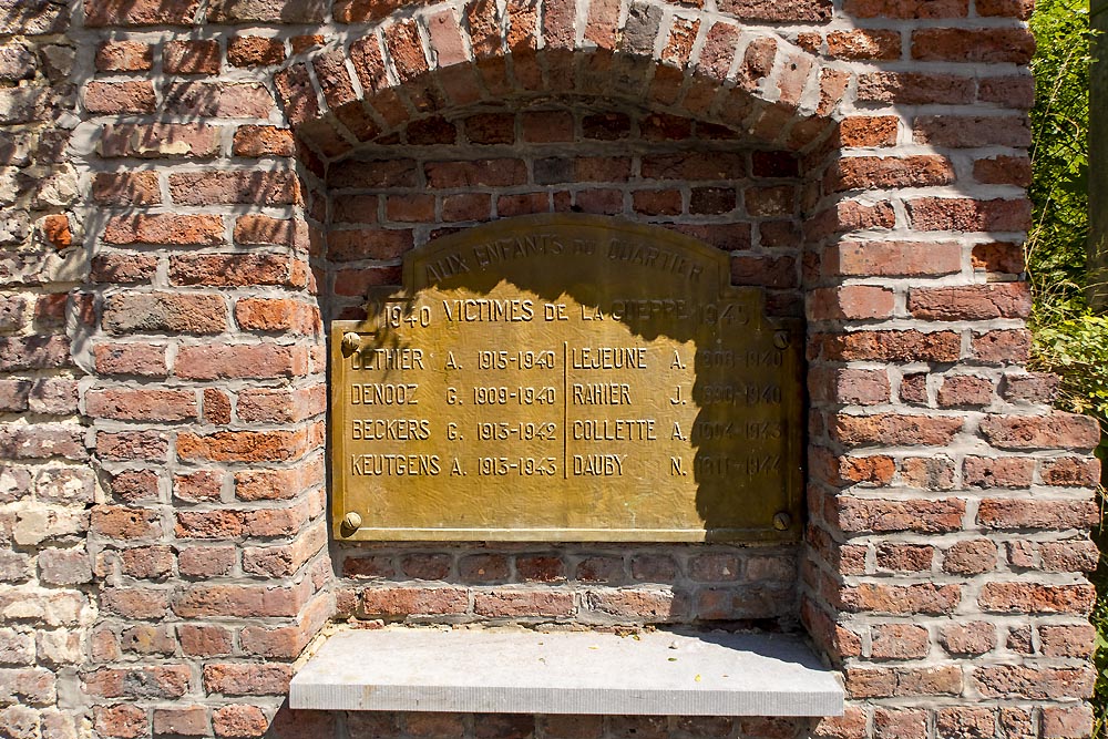 Oorlogsmonument Rue de la Cit #2