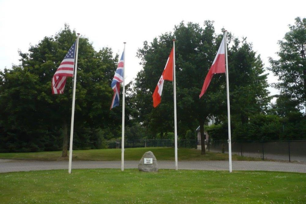 Liberation Route Marker 039: A farm in No man's land