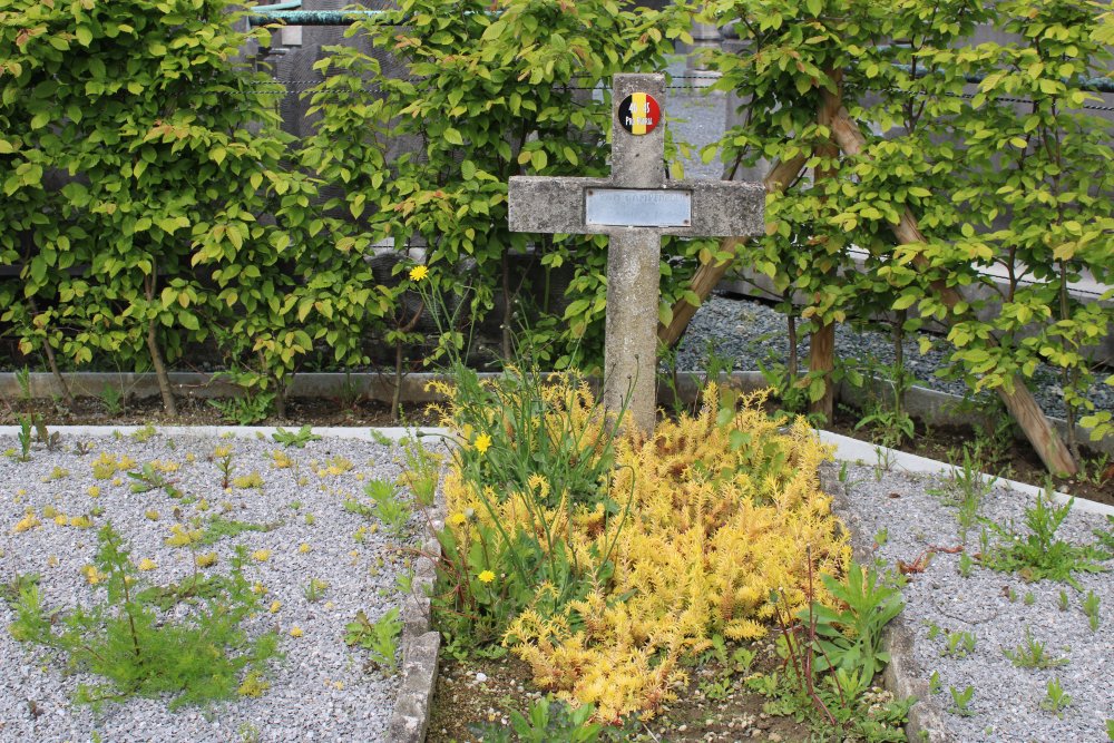 Belgische Oorlogsgraven Kapelle-op-den-Bos #4