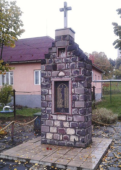 Oorlogsmonument Lokhovo #1