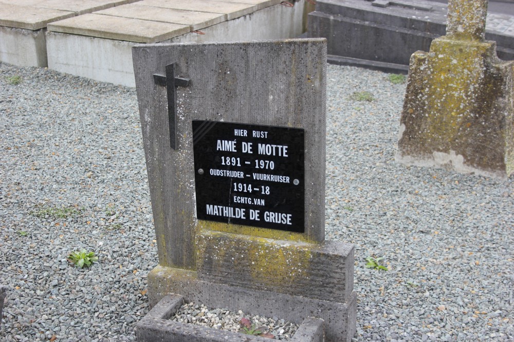 Belgian Graves Veterans Zarlardinge #4