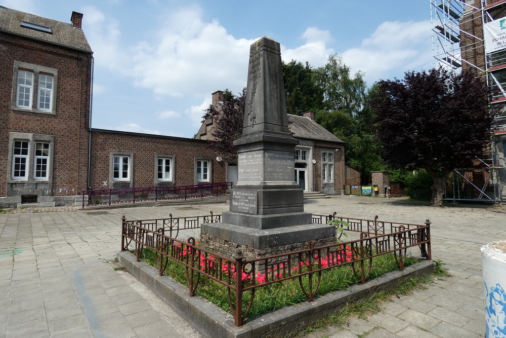 Oorlogsmonument Mazy