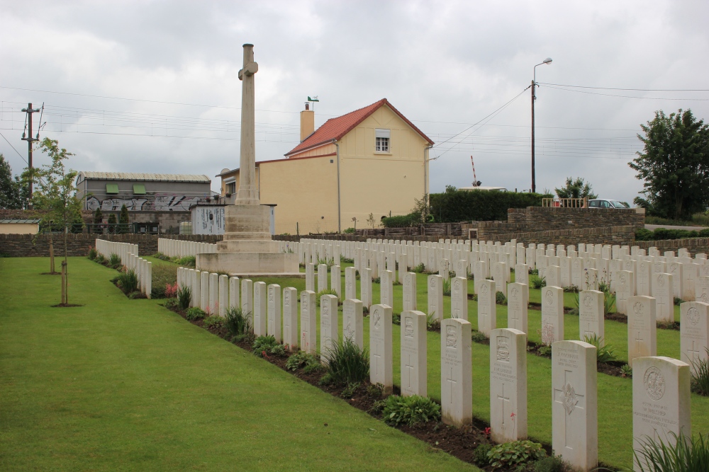 Commonwealth War Cemetery Level Crossing #2