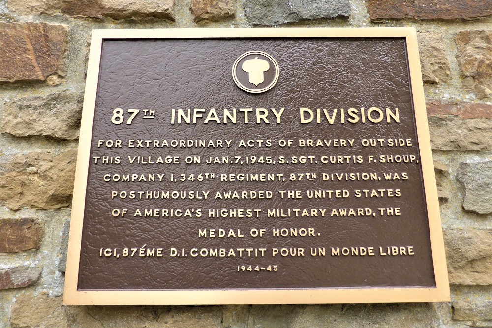 Gedenktekens 55ste Armored Infantry en 87ste Infantry #3