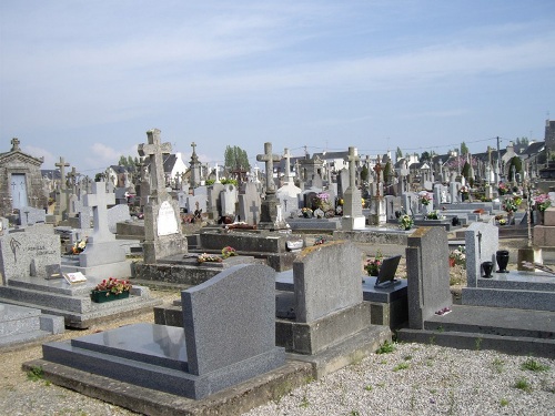 Commonwealth War Graves Sarzeau #1