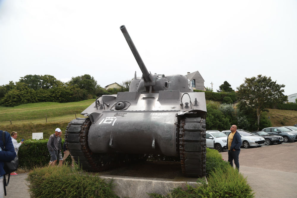 M4A2 Sherman Tank Arromanches-les-Bains