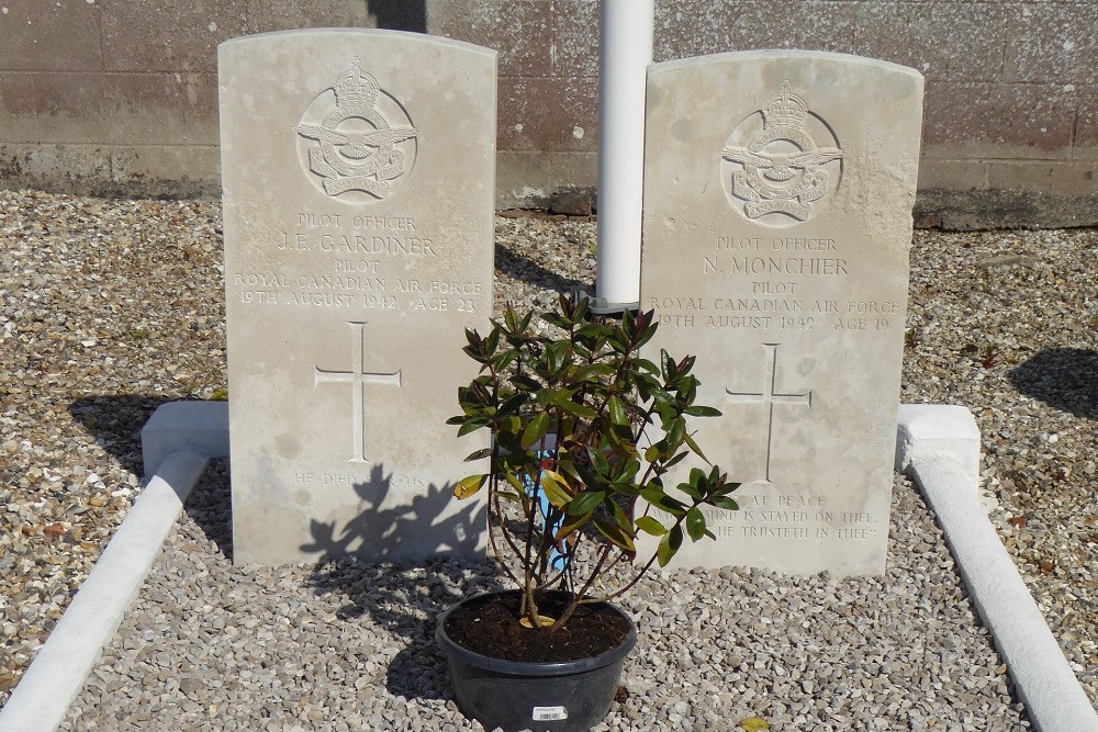Commonwealth War Graves Saint-Aubin-le-Cauf