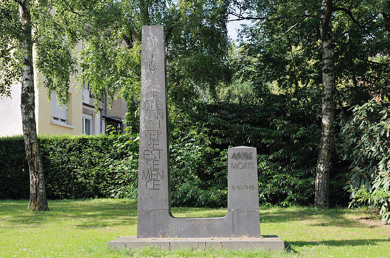 Oorlogsmonument Hollerich #1