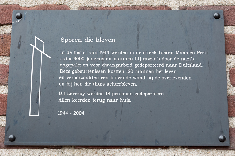 Monument 'Sporen die bleven' Leveroy