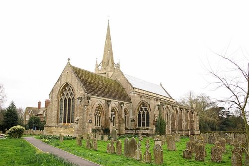 Commonwealth War Graves St. Mary Magdalene Churchyard #1