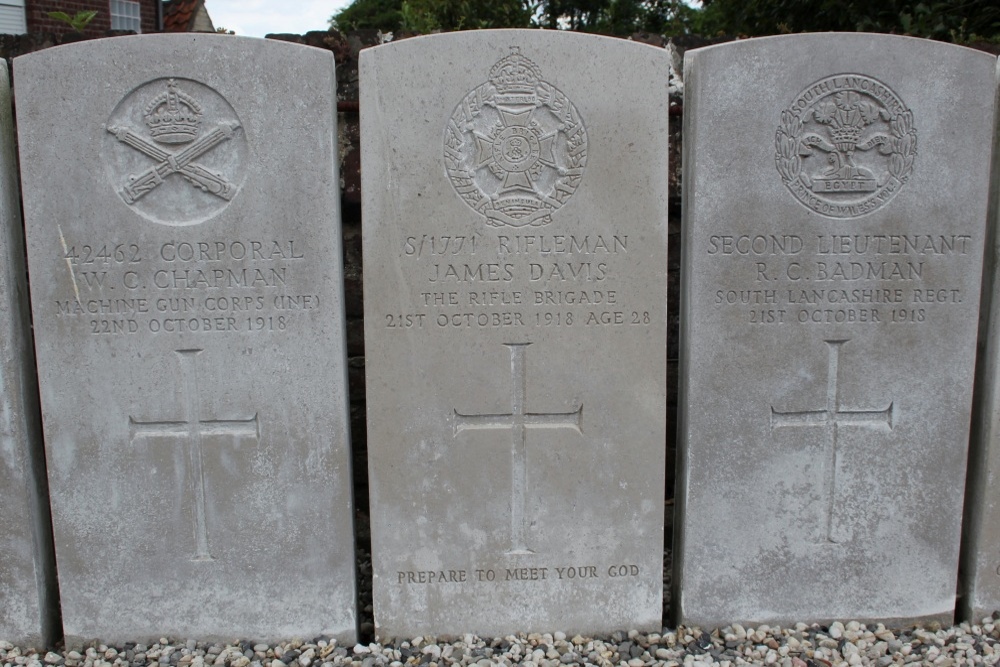 Commonwealth War Graves Spiere #4