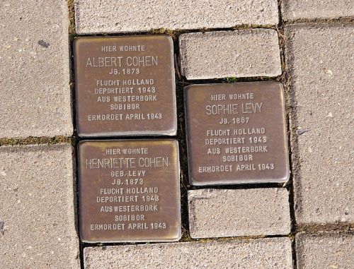 Stolpersteine Schruferstrae 328 #1