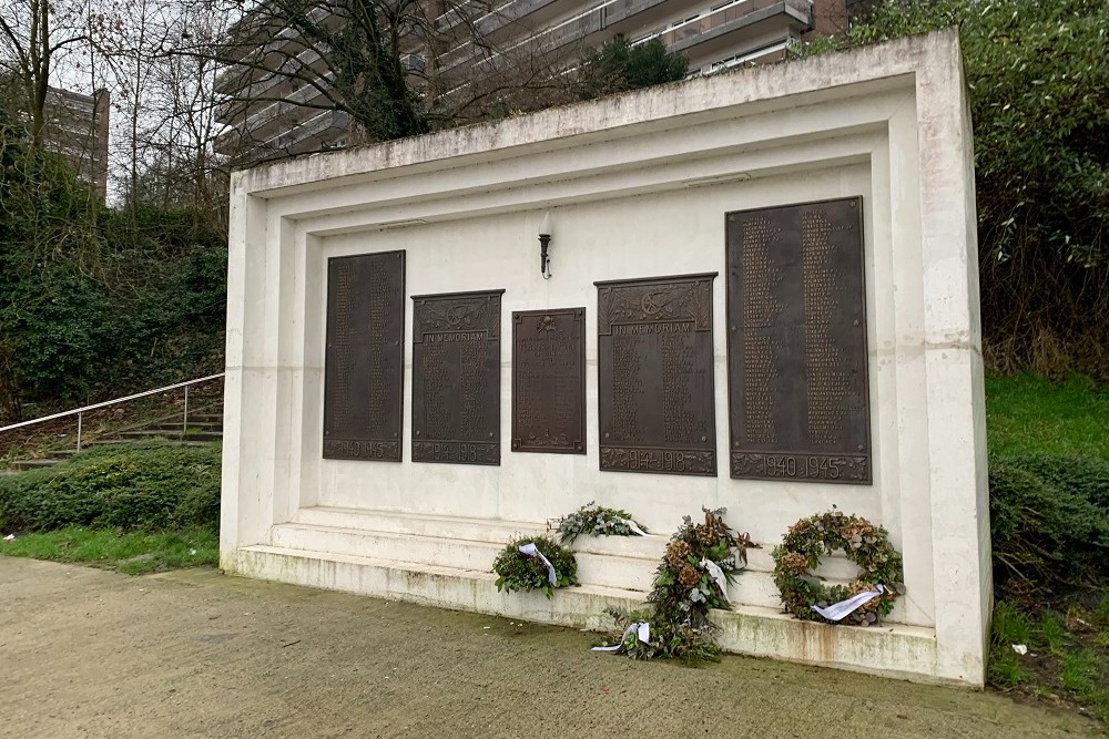Monument Omgekomen Spoorwegmedewerkers Liège #2