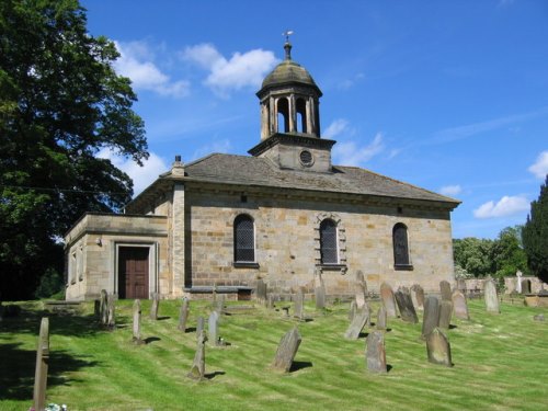 Oorlogsgraf van het Gemenebest All Saints Churchyard