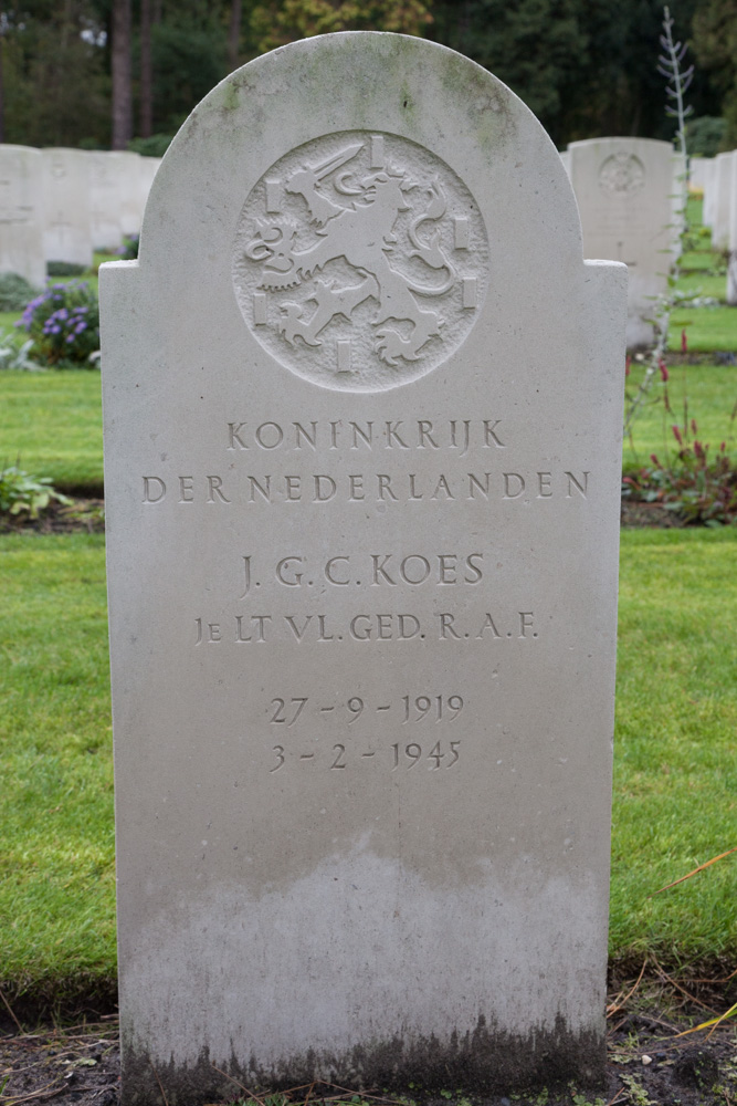 Nederlands Oorlogsgraf Canadian War Cemetery Bergen op Zoom #3