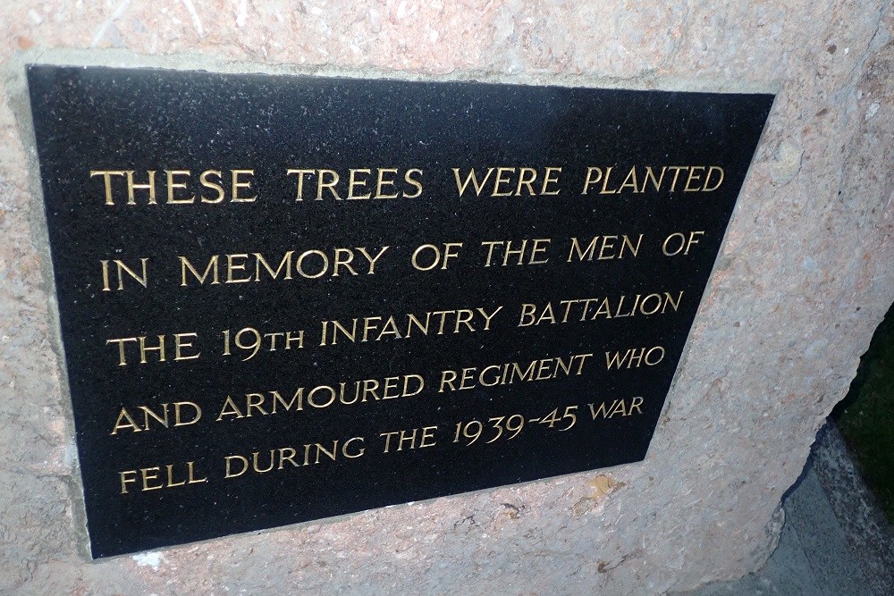 Memorial To The 19th Infantry Battalion And Armoured Regiment #2