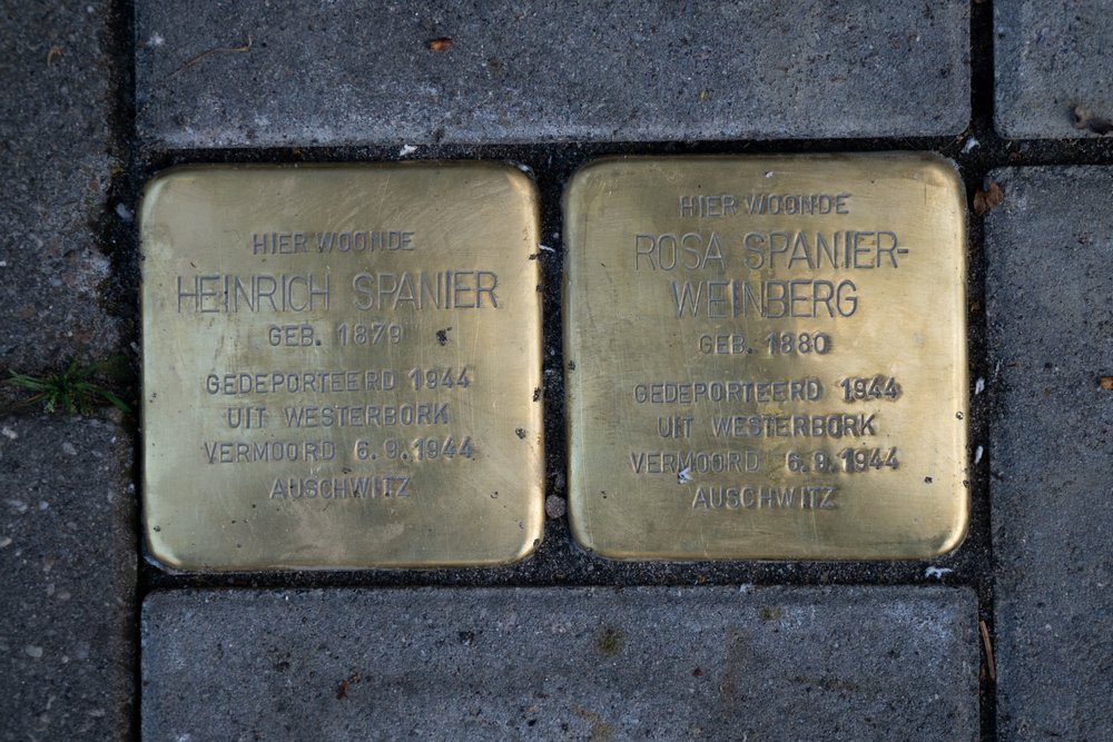 Stolpersteine Keizerstraat 21 (nu Keizerstraat 10) #1