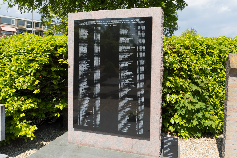 Memorial Names of War Victims Huissen #1